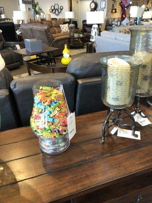 La-Z-Boy Home Furnishings & Decor