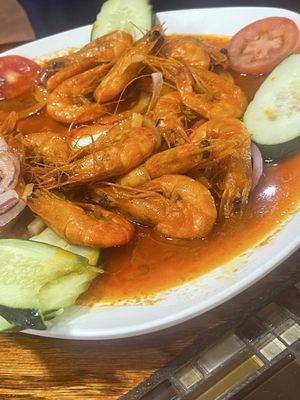 Camarones Cucaracha (red tomato-base sauce)