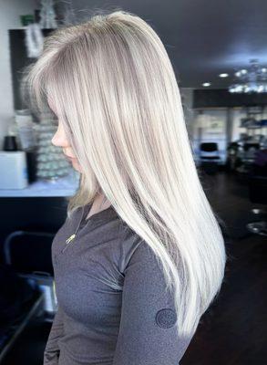 Blonde highlights by Claudia