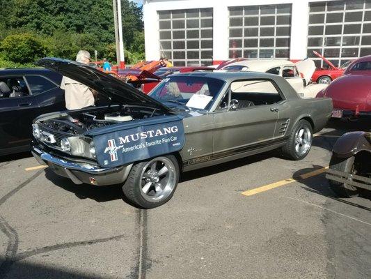 Les Schwab Tire Center