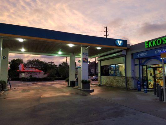 Steve's Exxon by the Galleria