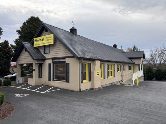 Our new Hendersonville Office!