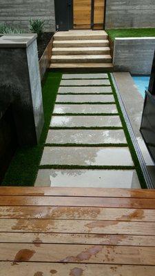 SYNLawn around paver walkway