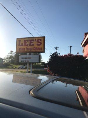 Lee's Famous Recipe Chicken