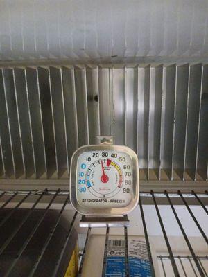 That's on max cold and that's IN THE REFRIGERATOR, NOT THE FREEZER! The freezer was -15! It was a bit over 70 outside that day!