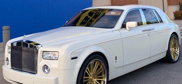 Derek Halliburton-Rolling Energy Limousine