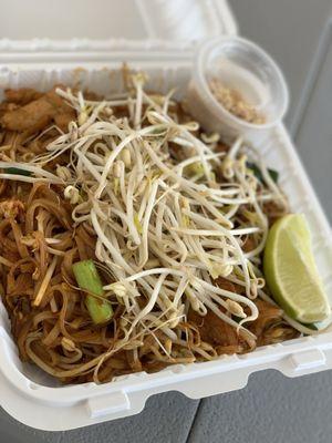 Close up of the Chicken Pad Thai! They also have Shrimp, Beef, and Pork Pad Thai!