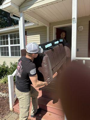 Big Dawgs Moving & Hauling