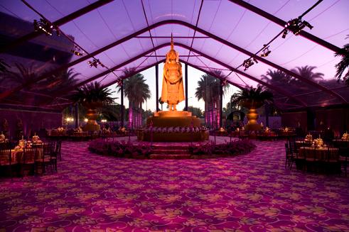 Large custom statue centerpiece by Set Masters!