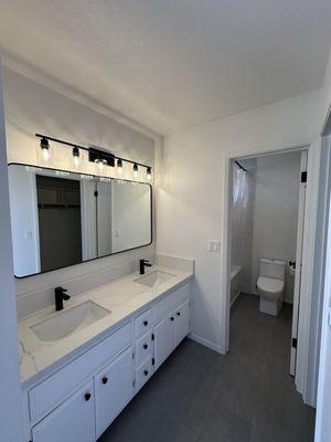 Padilla Tile & Construction