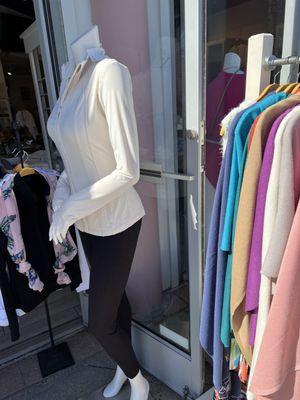 No posted return policy