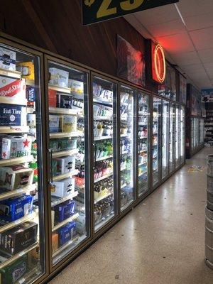 Full service cooler available stocked with cold beers, wines and single serve drinks available!