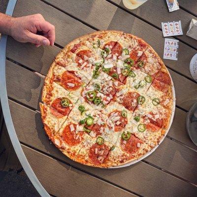 Always reliable thin crust MN tavern style square cut pizza. * Pepperoni, onion & jalapeño