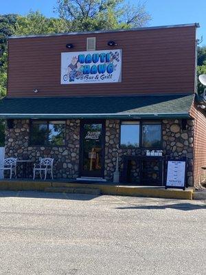 Nauti Hawg Bar & Grill