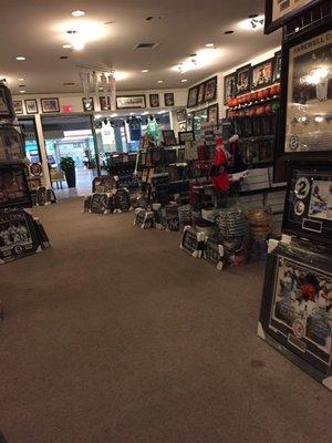 Hometown Collectibles of North Attleborough -- Emerald Square Mall : 999 Washington Street / Route 1, North Attleborough Interior