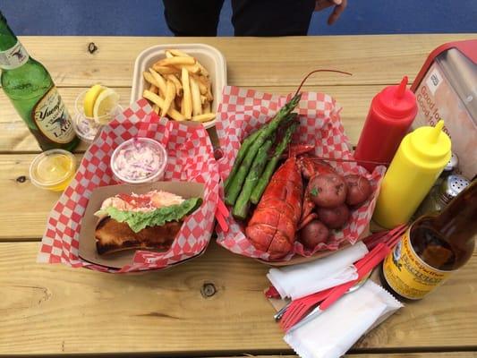 1.25 lb lobster, lobster roll, fries and some beers. Cheers!