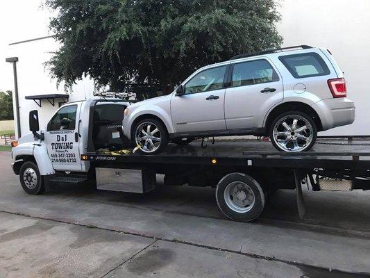 D&J Towing & Roadside Assistance