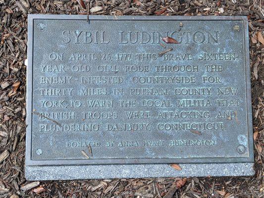 Sybil Ludington Equestrian Statue, Danbury