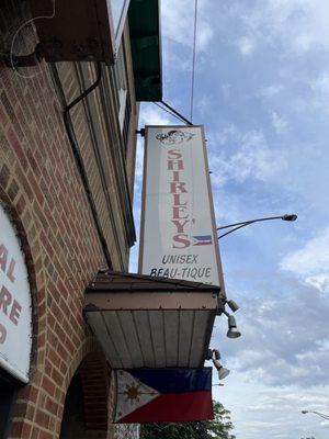 Shirley's Beau-Tique