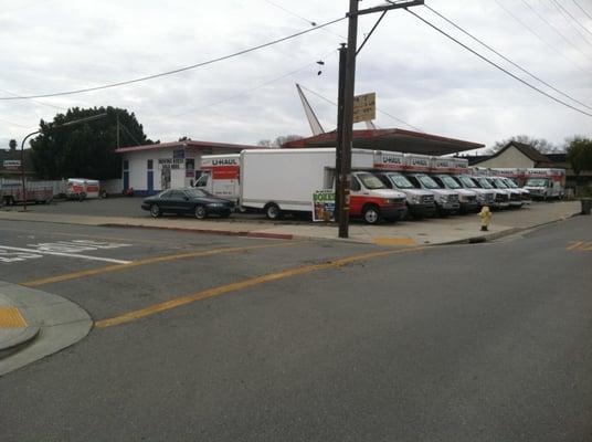 Pat's Service Station