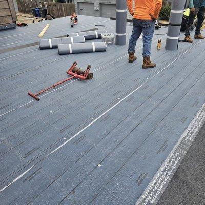Chicagoland Flat Roofing Experts and Masonry