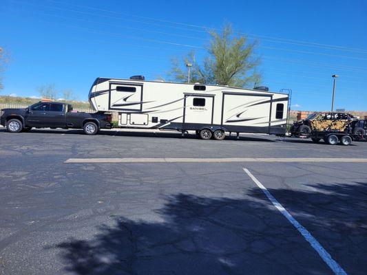 Desert Skies RV Resort