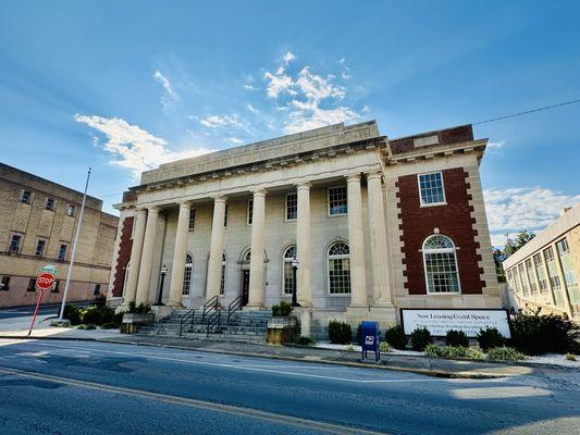 The Historic Bristol Virginia Post Office