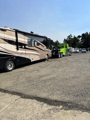 AE Collision & Towing