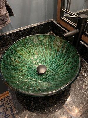 Vessel sink