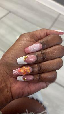 The Nail Avenue Pooler