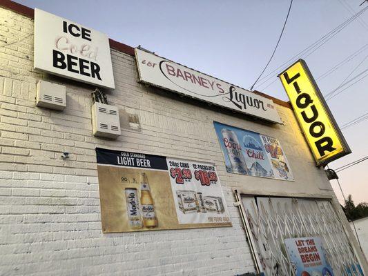 Barney's Liquors & Mkt