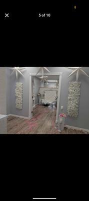 The Glammmmm Roommmmm