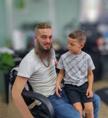 Classic Unisex Hair Salon