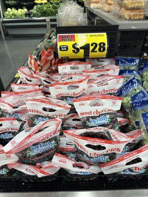Cherries keep getting cheaper at Crest, the cheapest I've seen in 2025 at $1.28c a pound