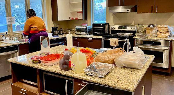 Providing meals for Safe Haven families