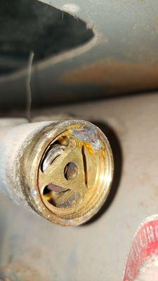 What connects to this style fitting? Has a repair been attempted - leaving it unserviceable?