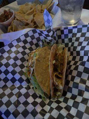 No toppings after waiting an hour???