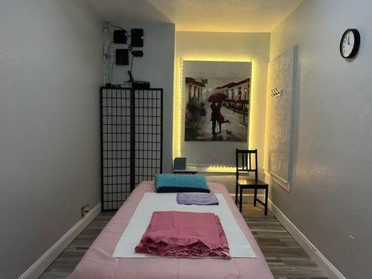 Relax at Impression Massage Spa in Tampa Downtown.