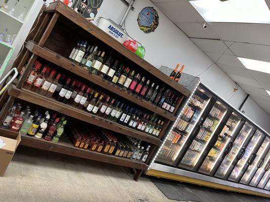 Mondo Beverage Drive Thru