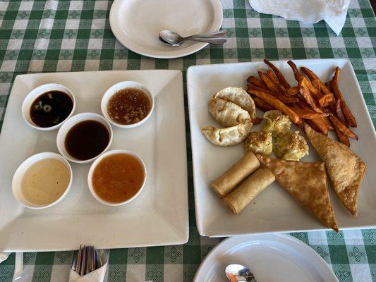 I love this variety of appetizers.