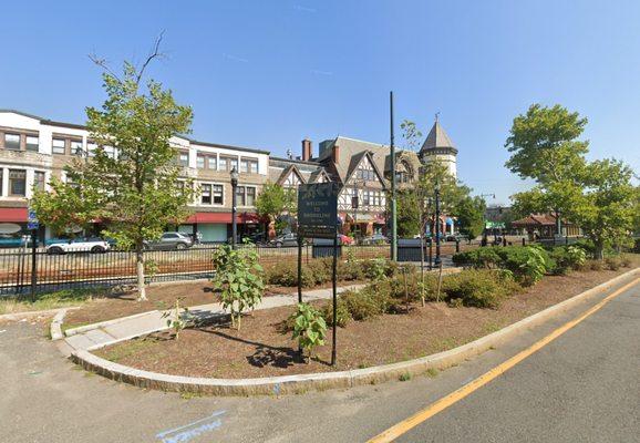 Conveniently located in Coolidge Corner