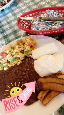 El Salvador breakfast. Delicious and great price $6.99.