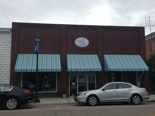 Urbana Harbor Gallery And Art Service