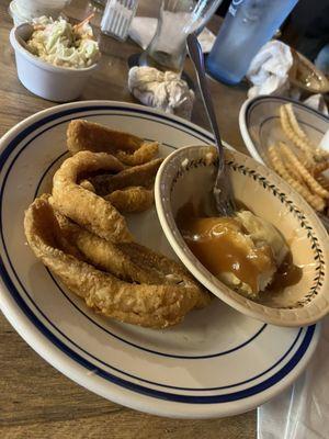 Country Roads Bar & Pizza