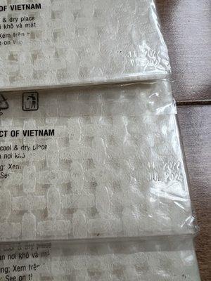 Vietnamese rice paper (square) - Bánh tráng 3 cô gái