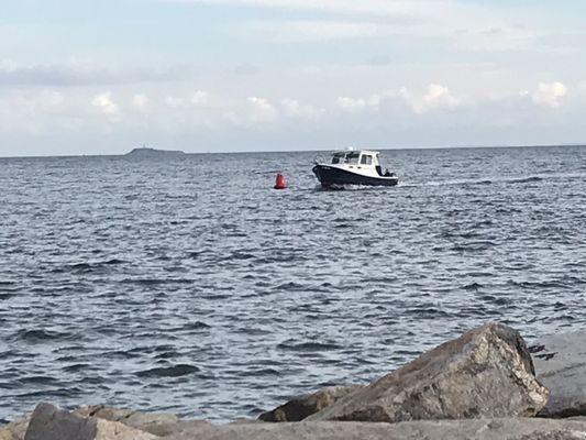 8/21/22 A work boat returning from a day on the Sound.