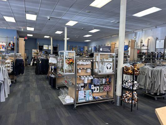 UC Davis Stores | Downtown