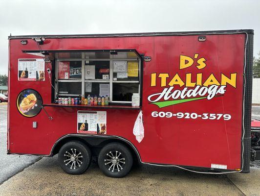 D’s Italian Hotdogs