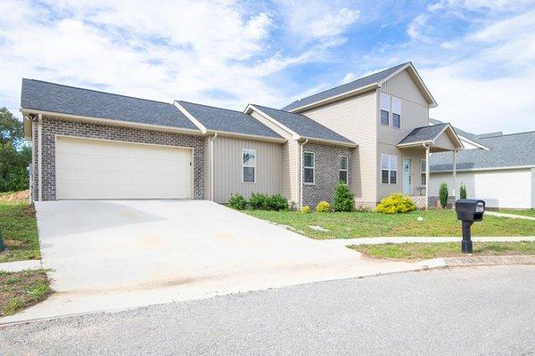 Blue Ribbon Properties, Cookeville TN. Apartments, Homes, Multi-family, Commercial and Property Management. Call Today 931-644-7804.