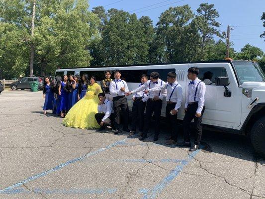 Diamond Limousines Service